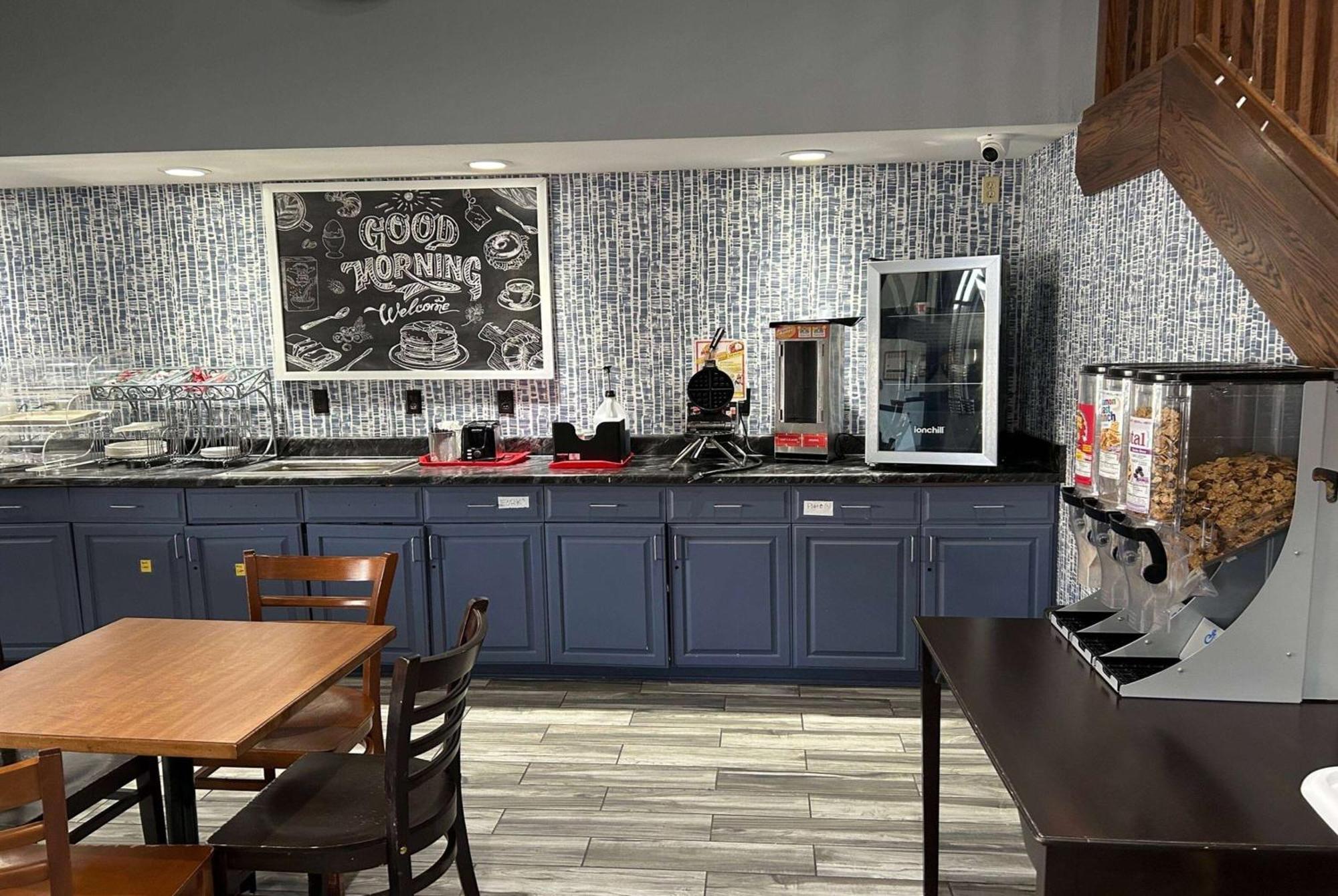 Americinn By Wyndham Ottumwa מראה חיצוני תמונה