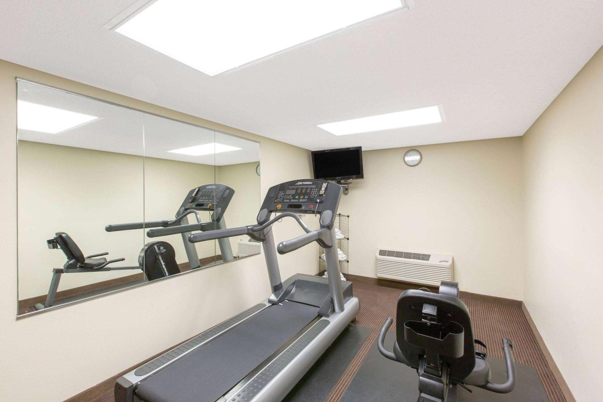 Americinn By Wyndham Ottumwa מראה חיצוני תמונה