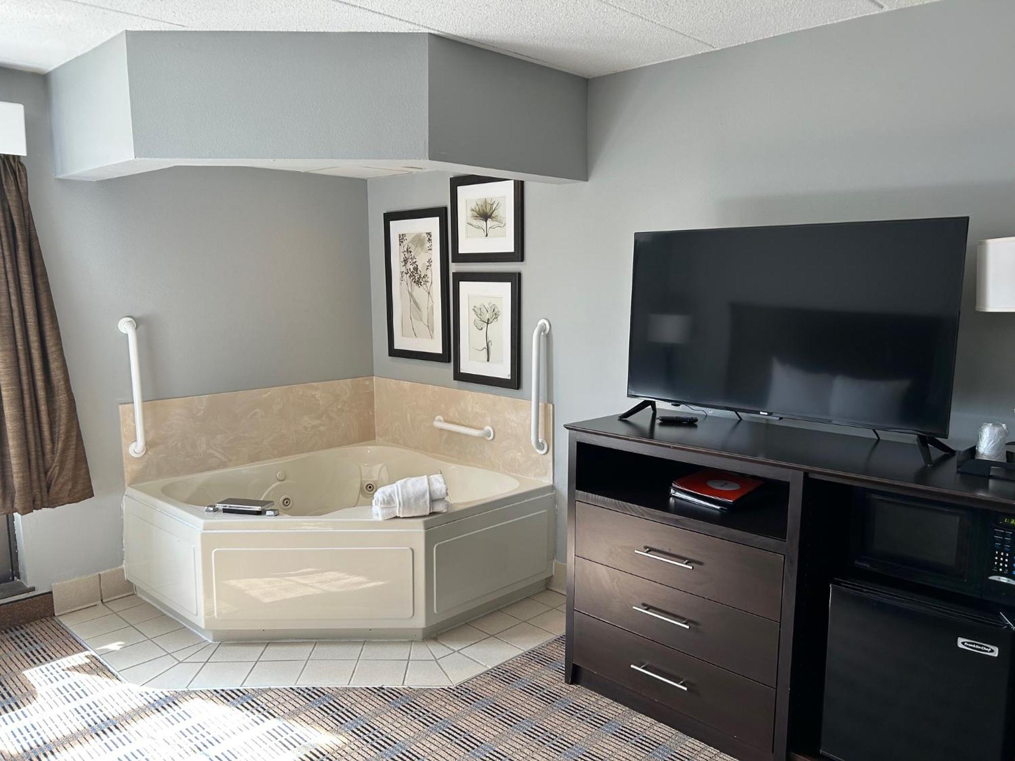 Americinn By Wyndham Ottumwa מראה חיצוני תמונה